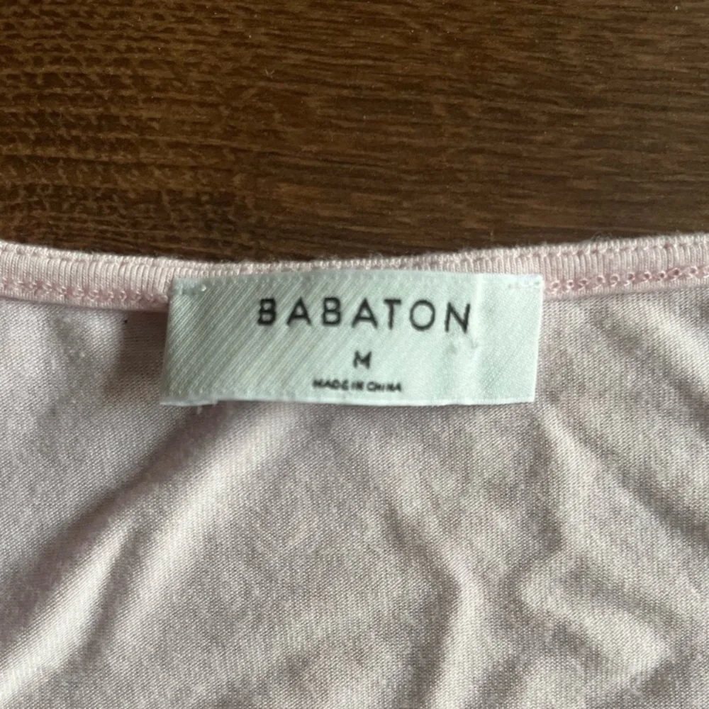 Aritzia Babaton Jeronomo Tie Front Tank in pink - Picture 3 of 7